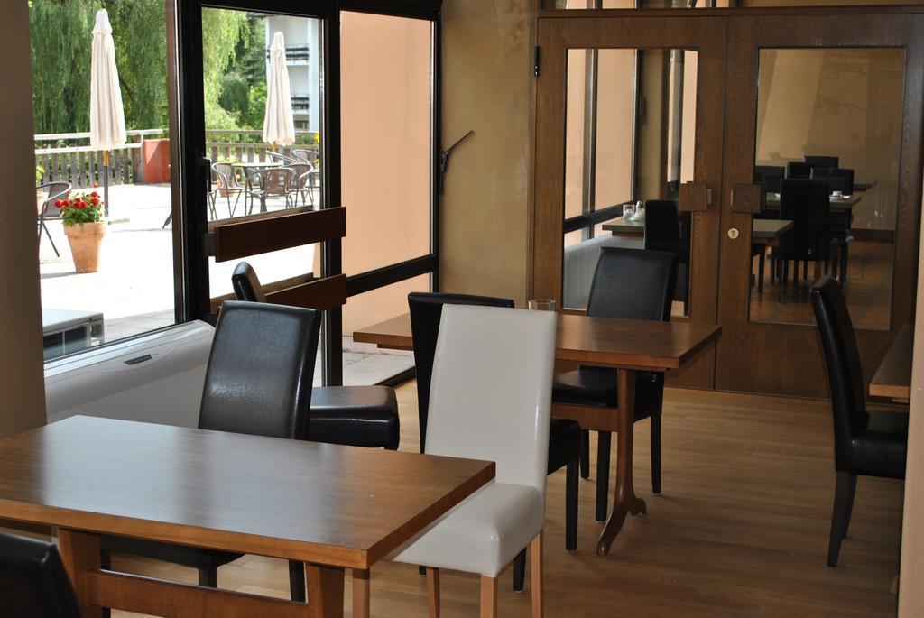 Hotel Arauka Bad Soden-Salmunster Bagian luar foto